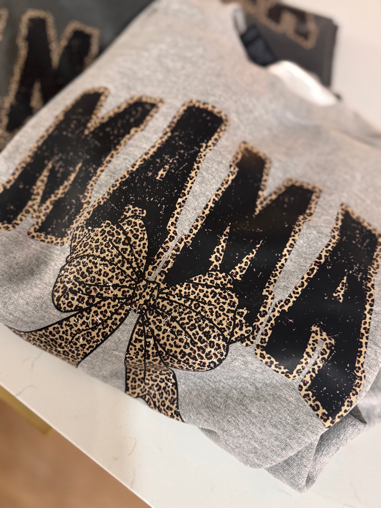 MAMA animal print bow sweatshirt crew gildan