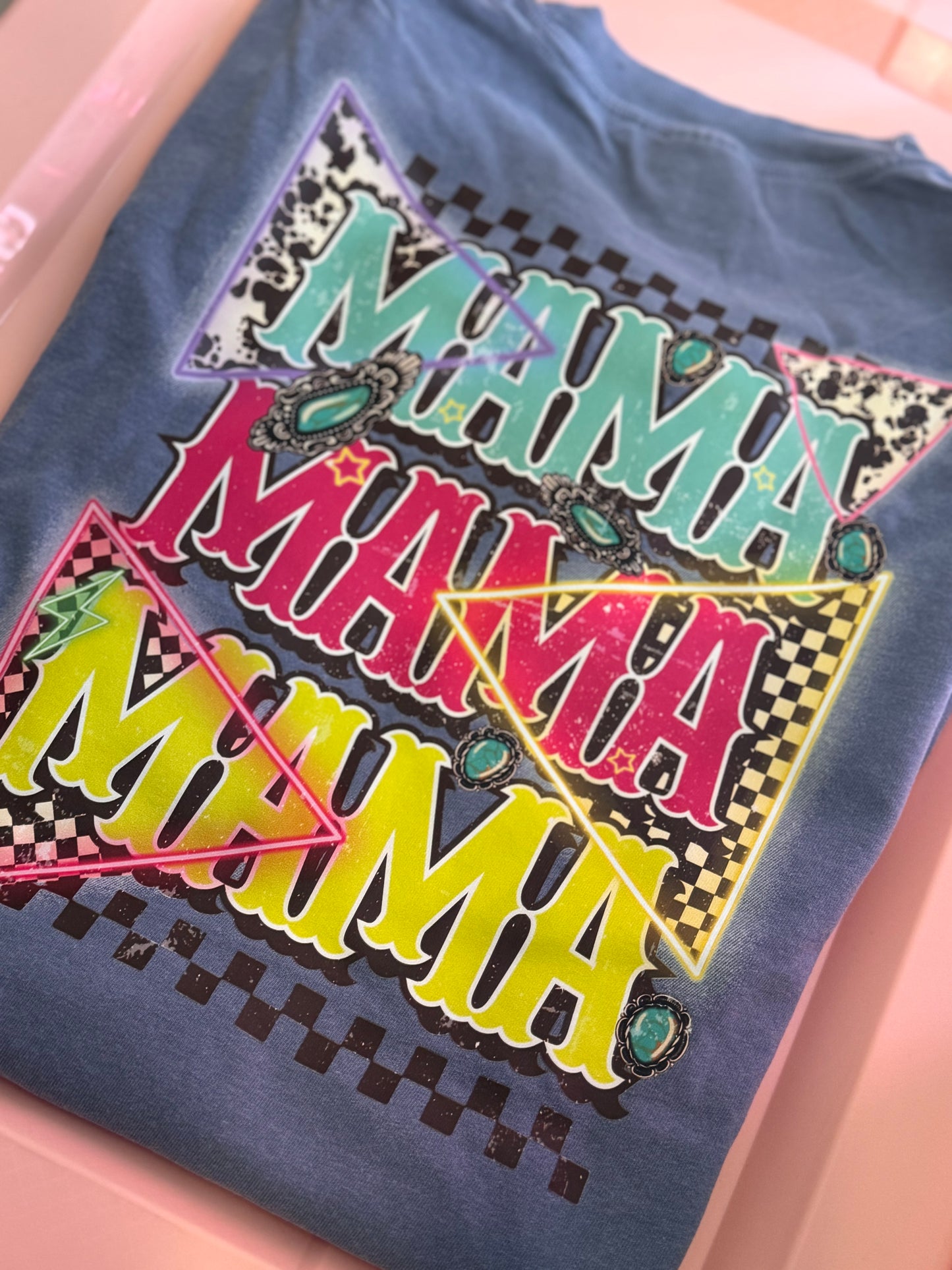 Retro loving mama