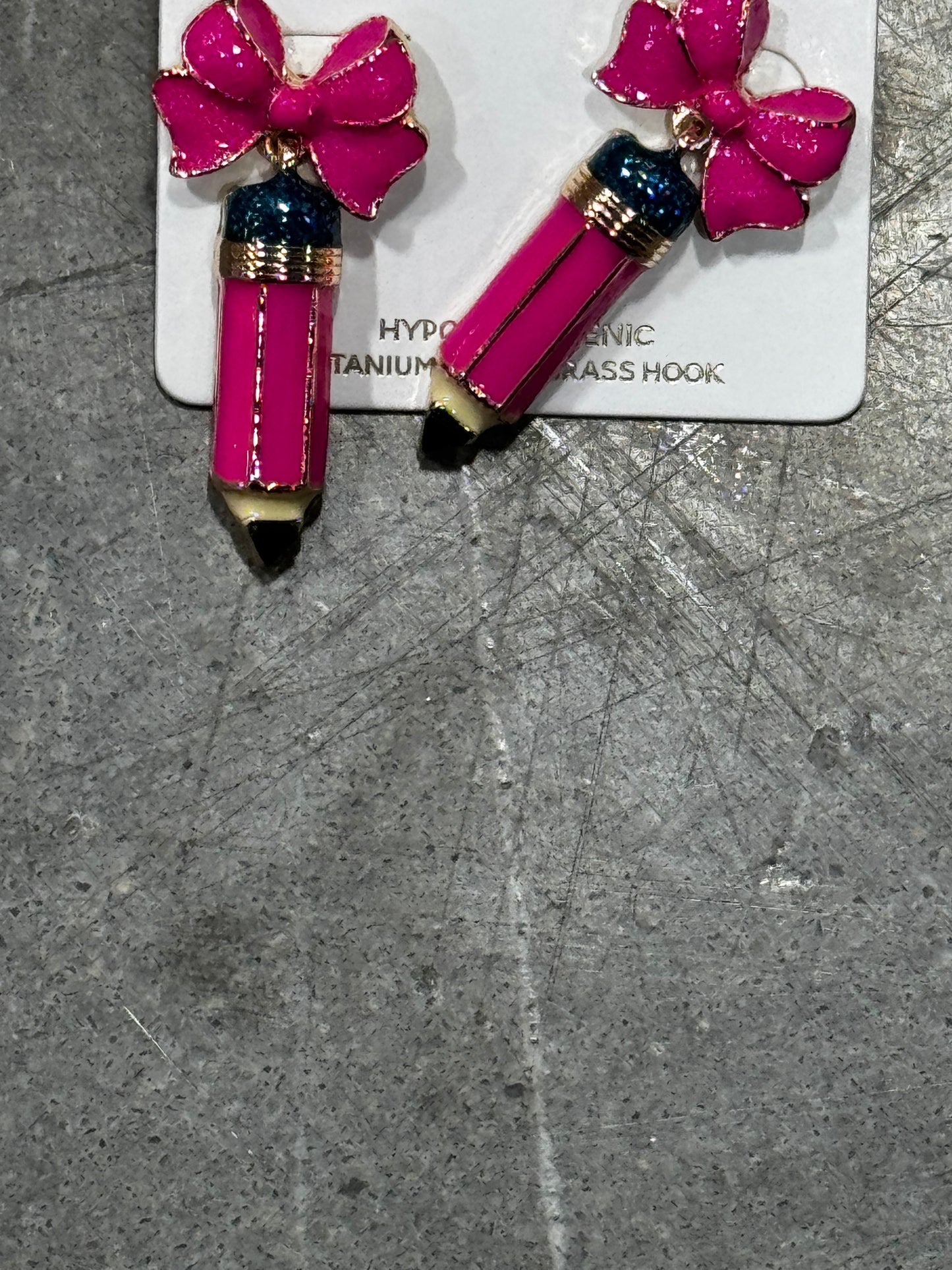 Teach Earrings bows