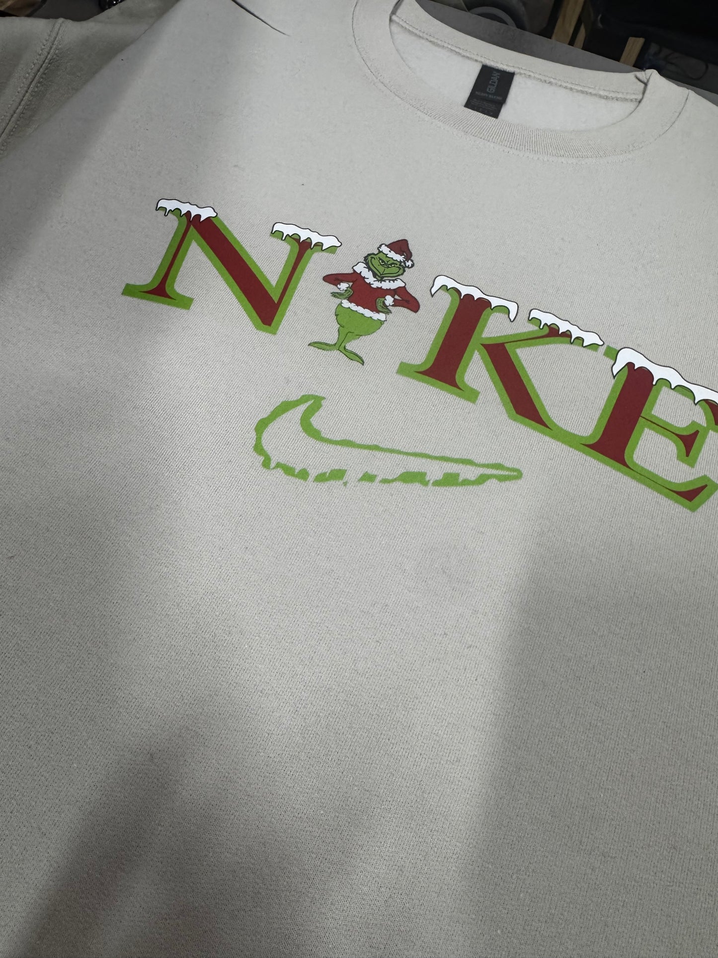 Nike Check Grinch